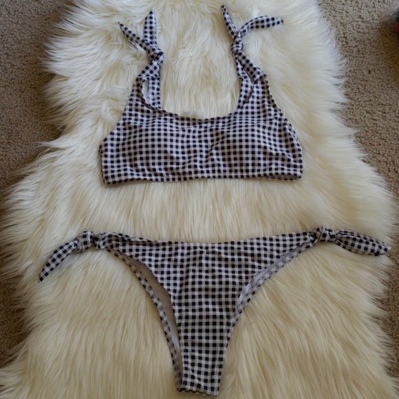 Last L!!! Gingham bandeau bikini set - Picture 4 of 6
